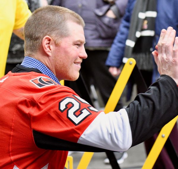 Senators fan favourite Chris Neil retires from NHL